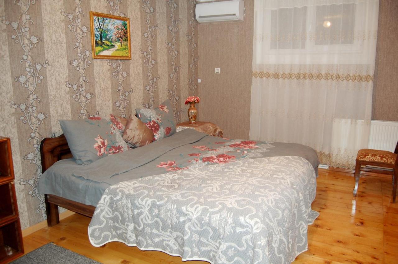 Excellent Hostel Кутаиси Екстериор снимка