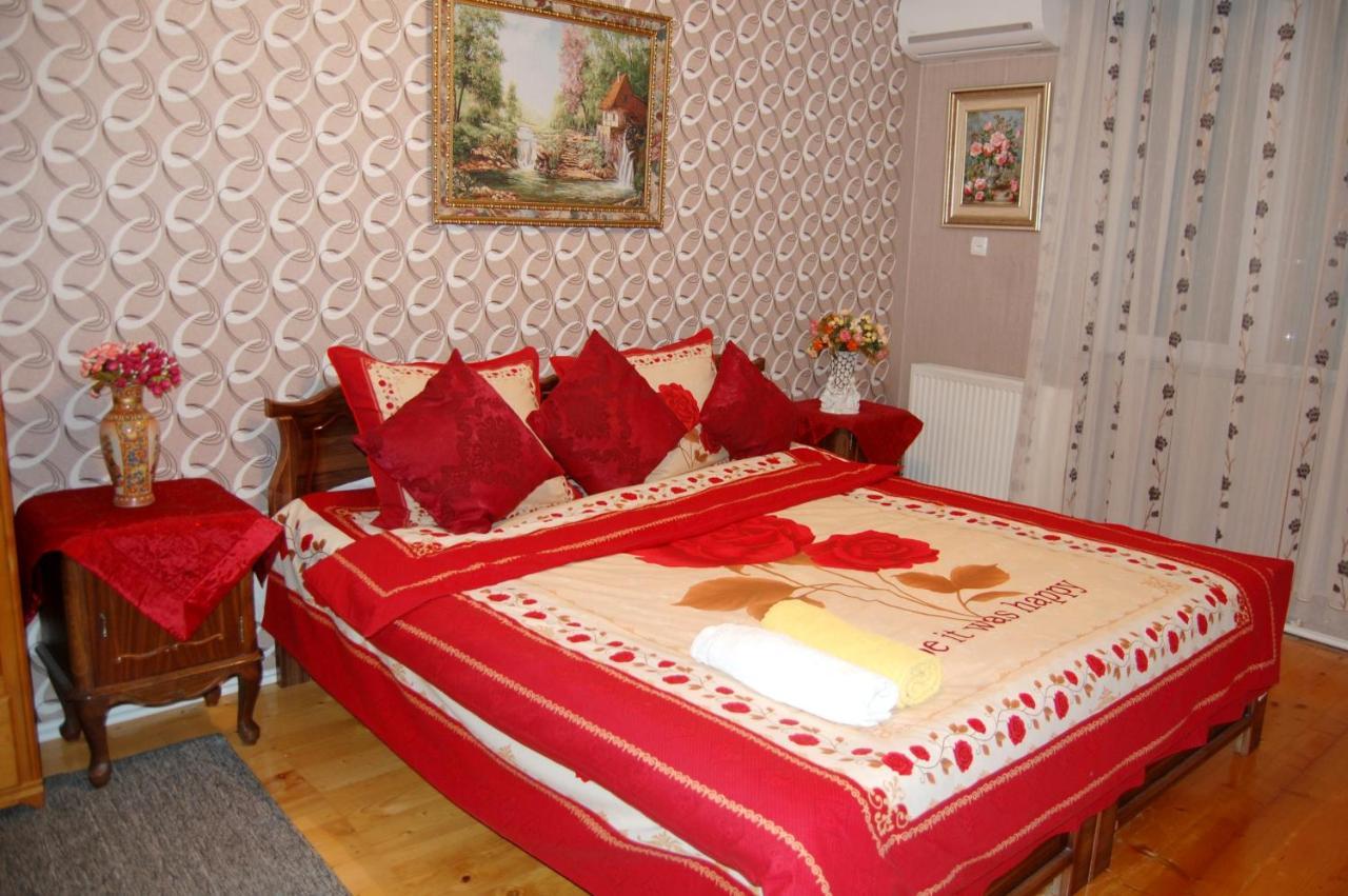 Excellent Hostel Кутаиси Екстериор снимка